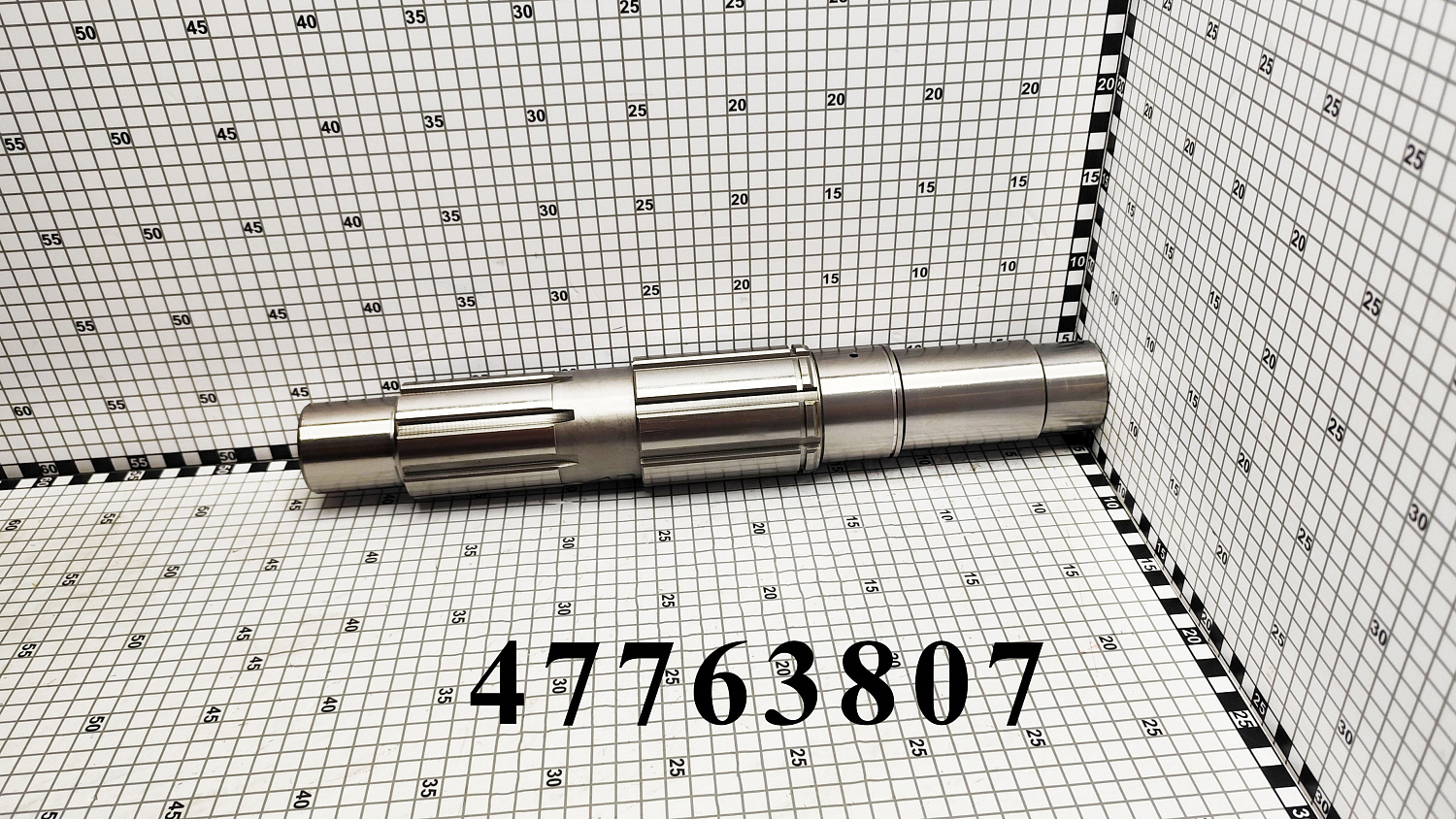 Вал 47763807 CNHi