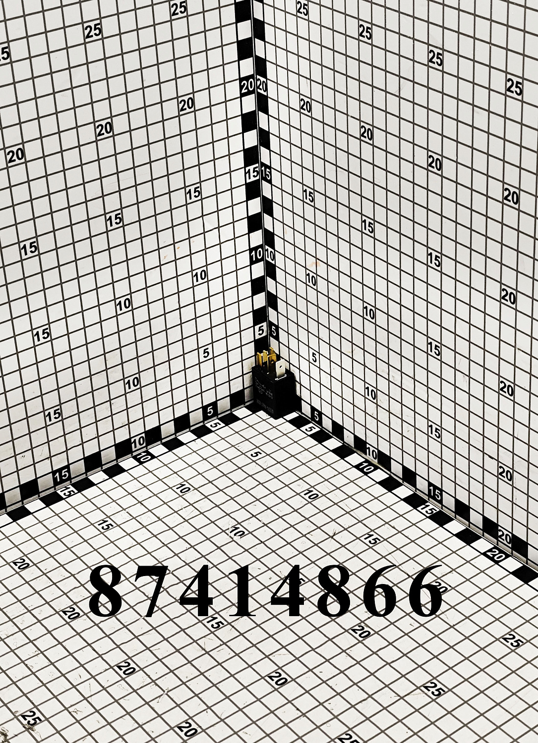 Реле 87414866 CNHi