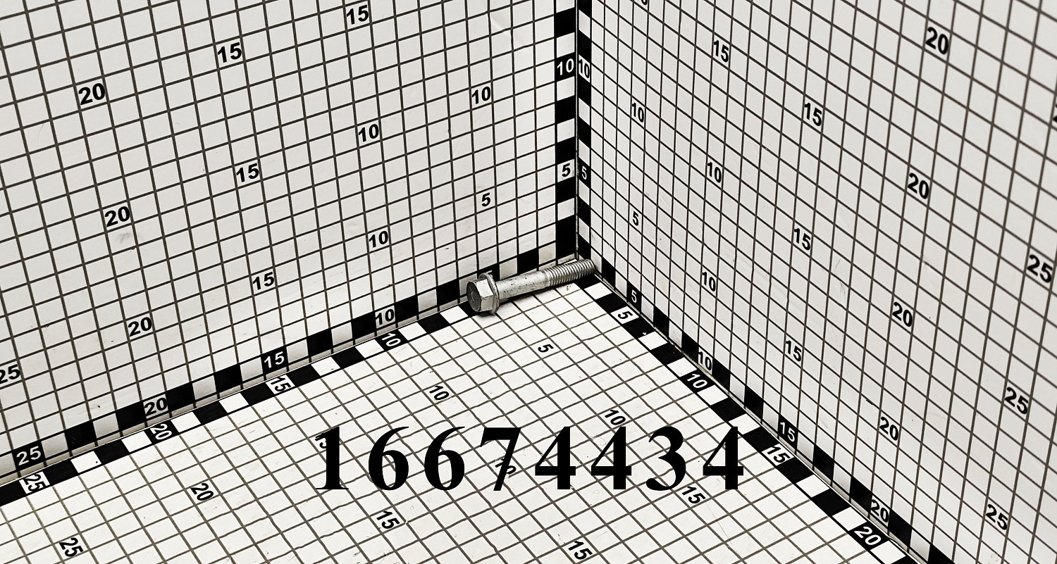 Винт 16674434 CNHi