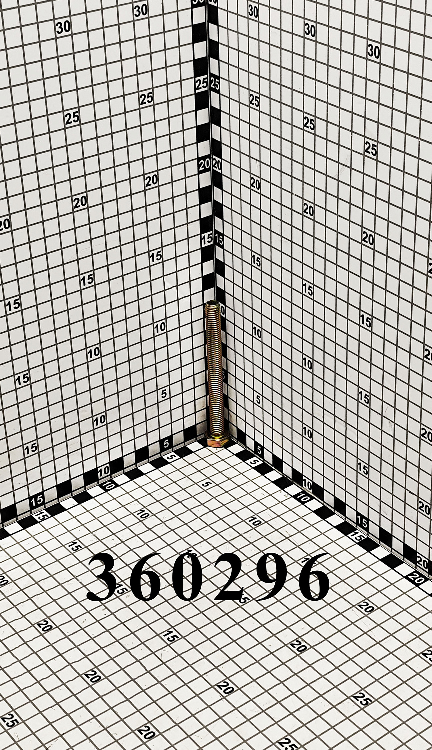 Болт 360296 CNHi