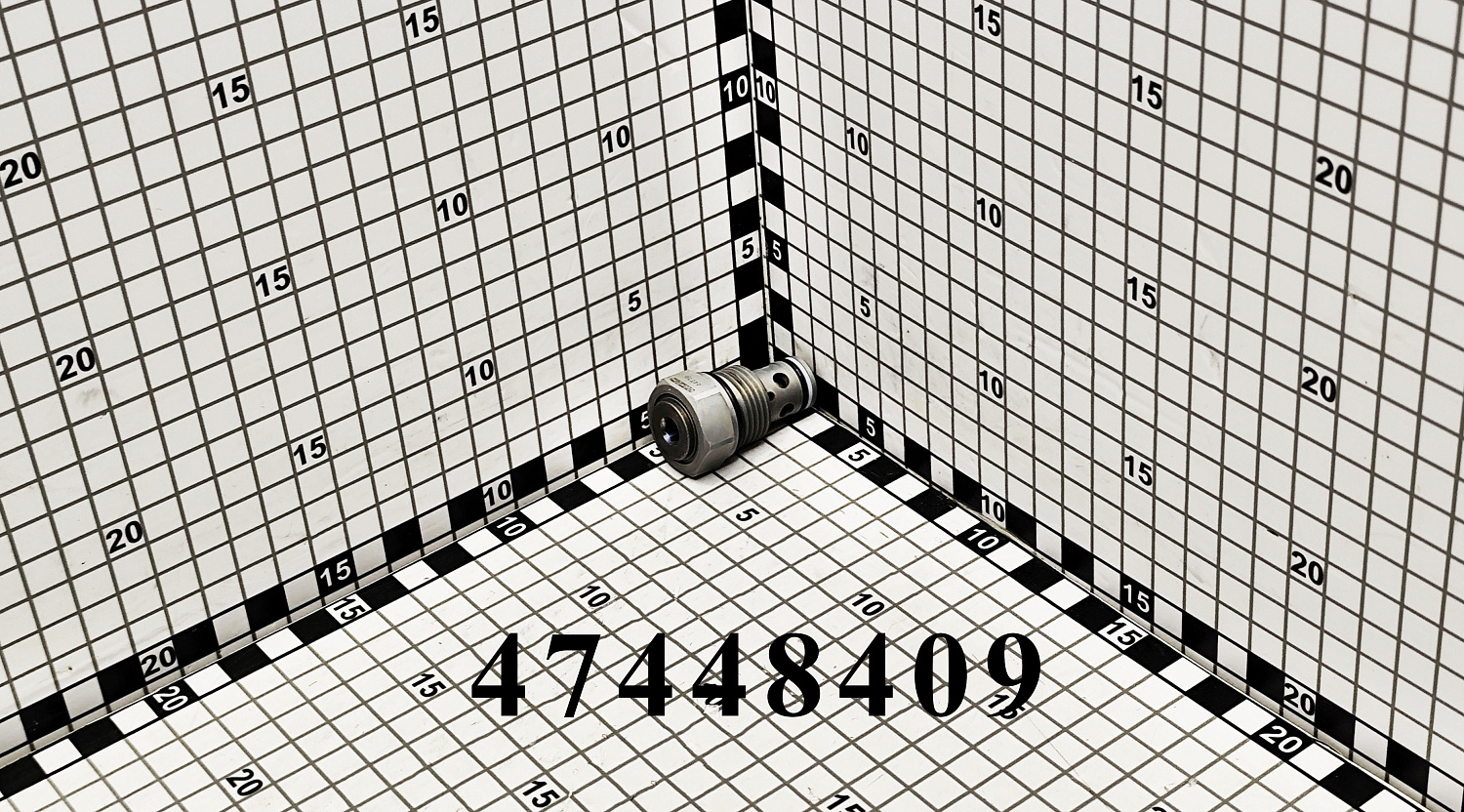 Клапан 47448409 CNHi