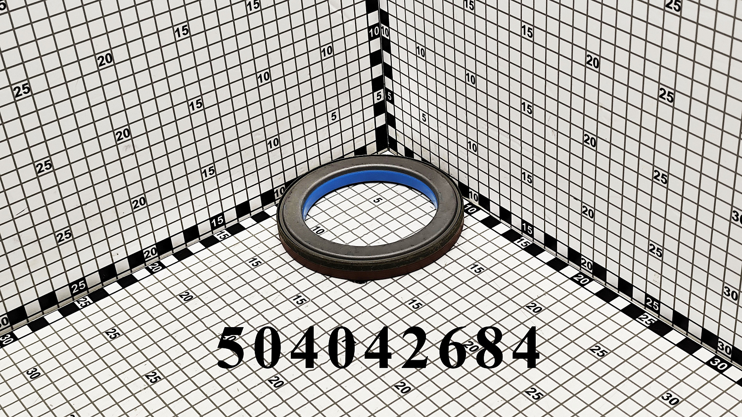 Сальник коленвала передний 504042684 CNHi