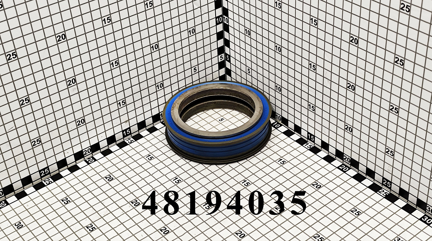 Сальник 48194035 CNHi