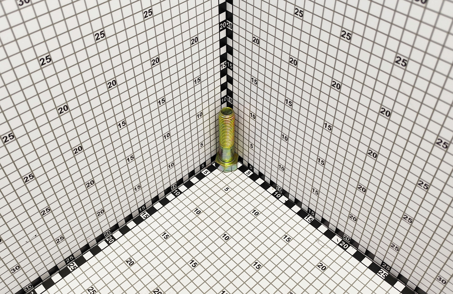 Болт 382101 (B)
