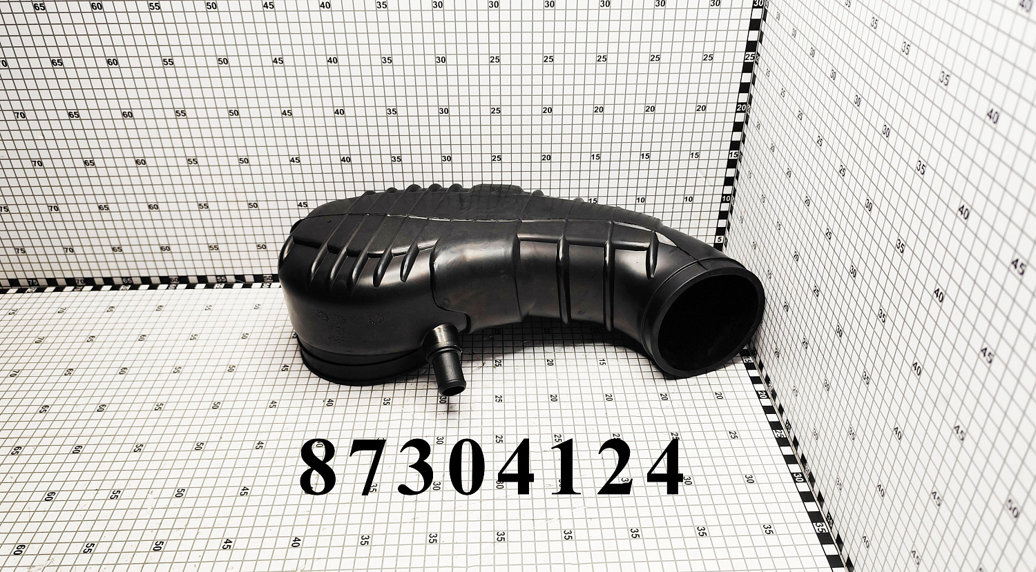 Воздуховод 87304124 CNHi