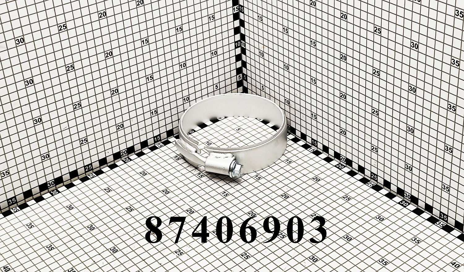 Хомут 87406903 CNHi