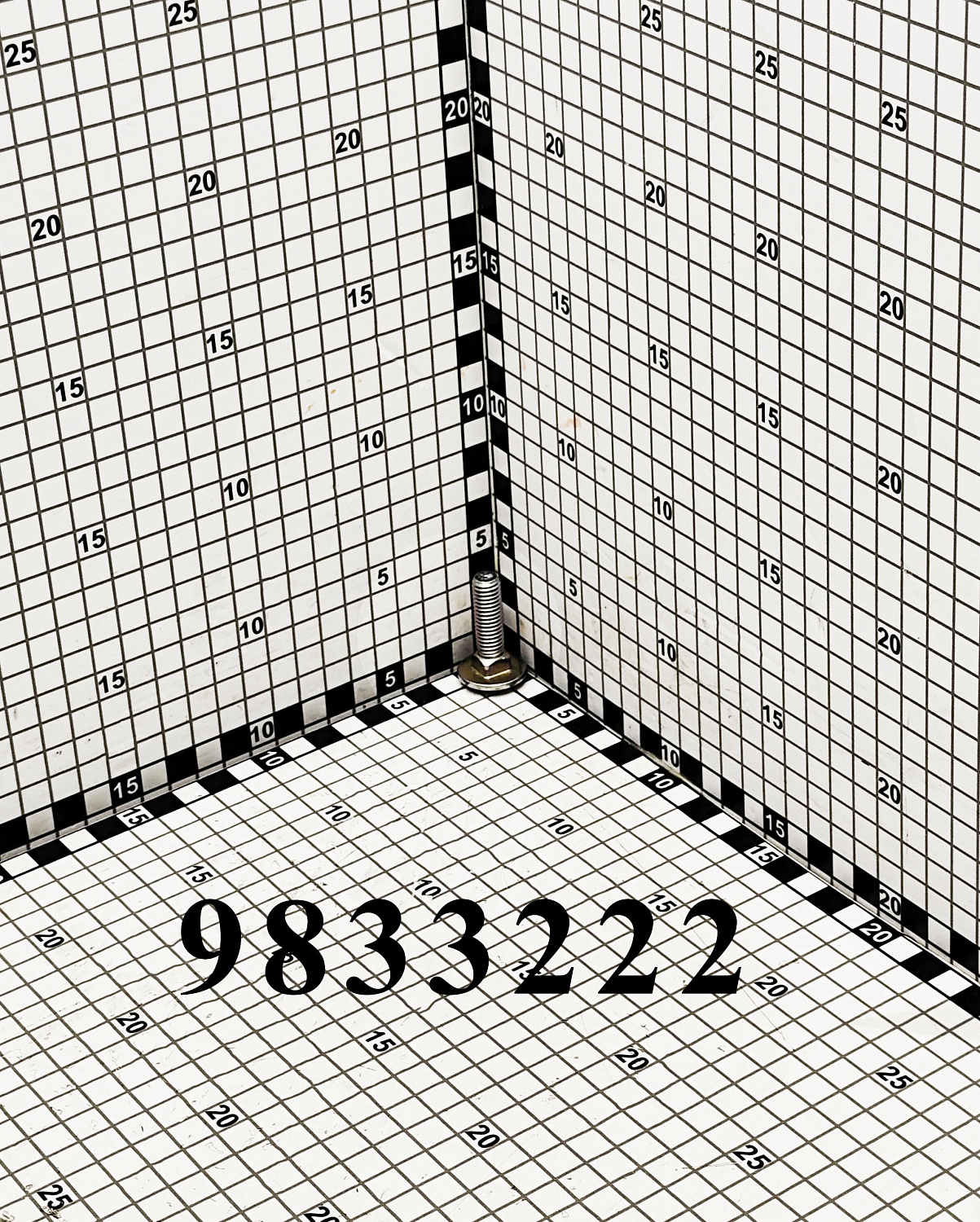Болт 9833222 (89833222) CNHi