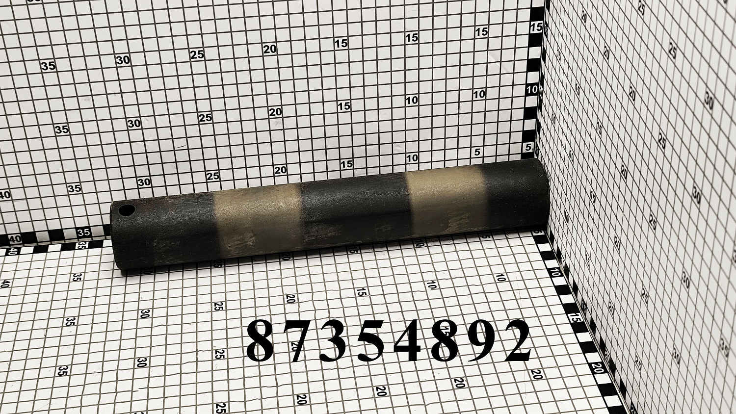 Палец 87354892 CNHi