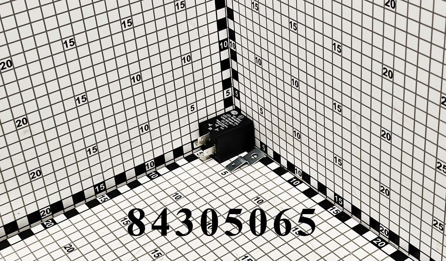 Реле проблесковый маячок 84305065 CNHi