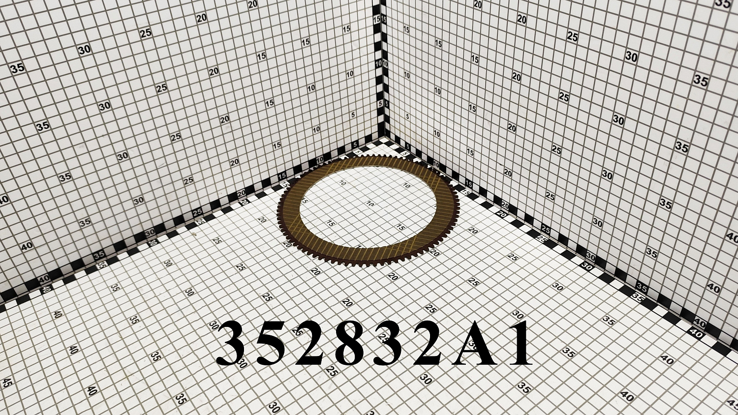 Диск сцепления 352832A1 CNHi