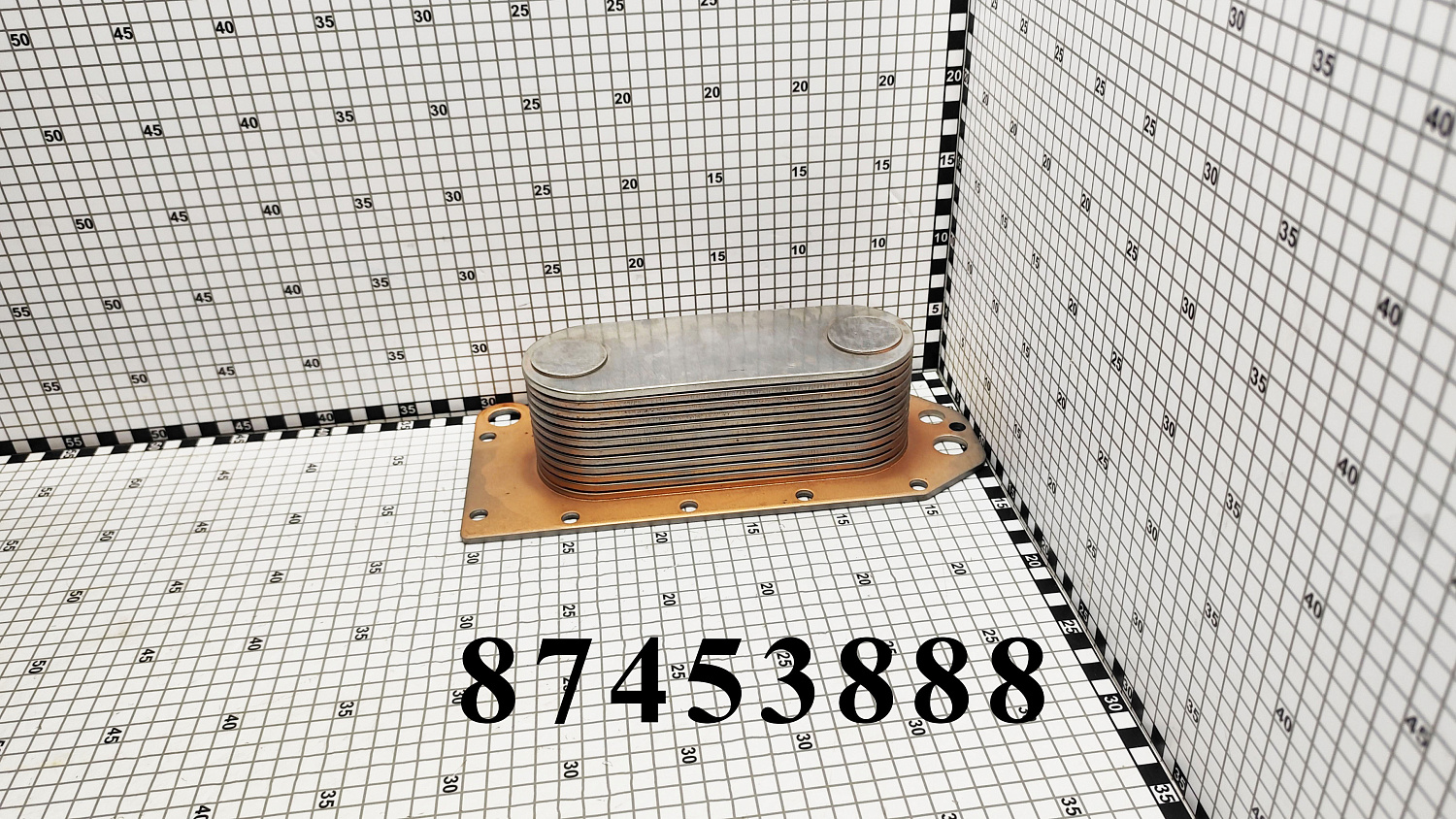 Маслоохладитель 87453888 CNHi