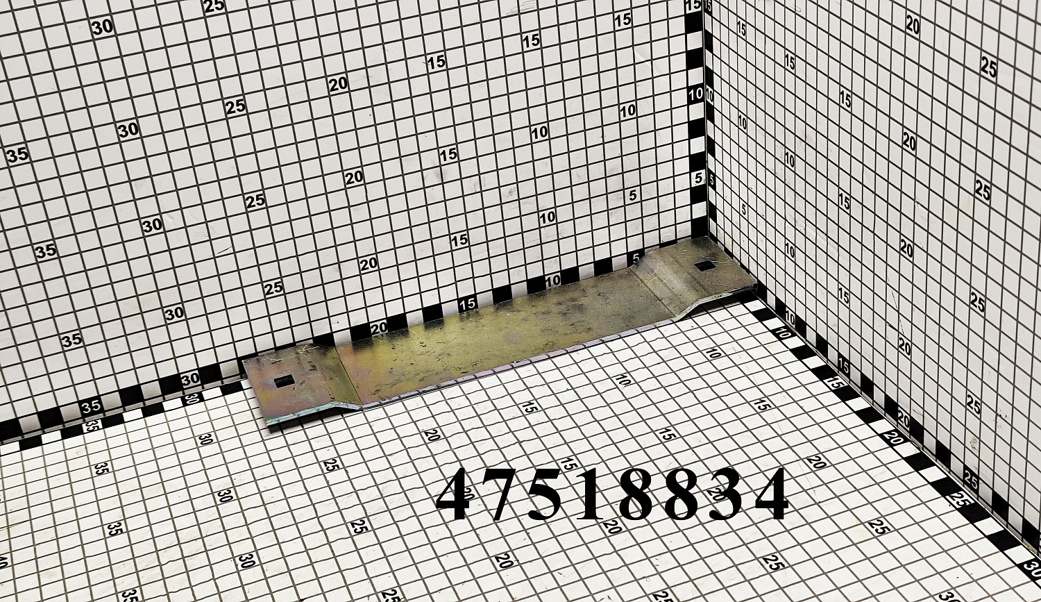 Направляющая 47518834 CNHi
