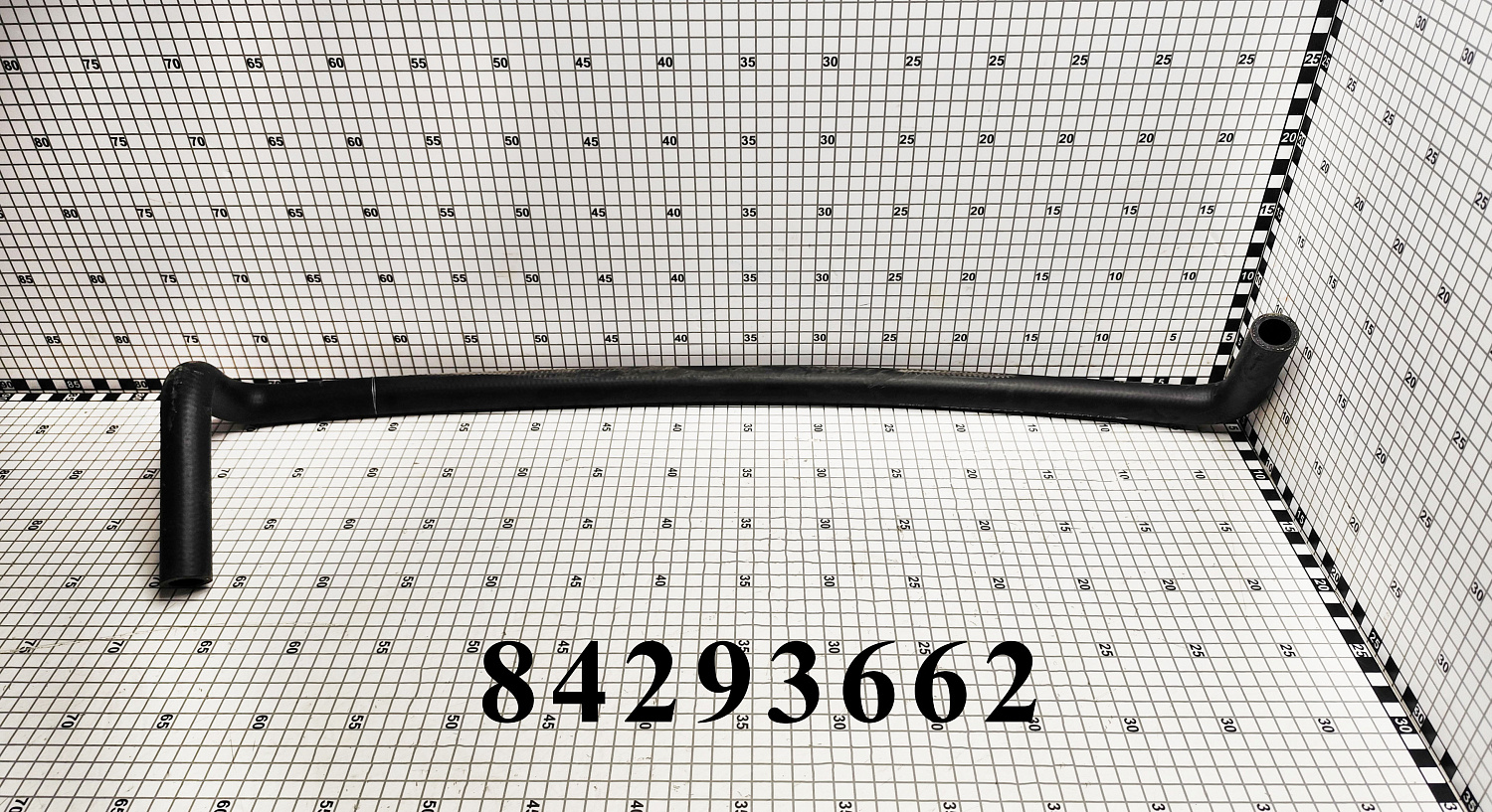Шланг 84293662 CNHi