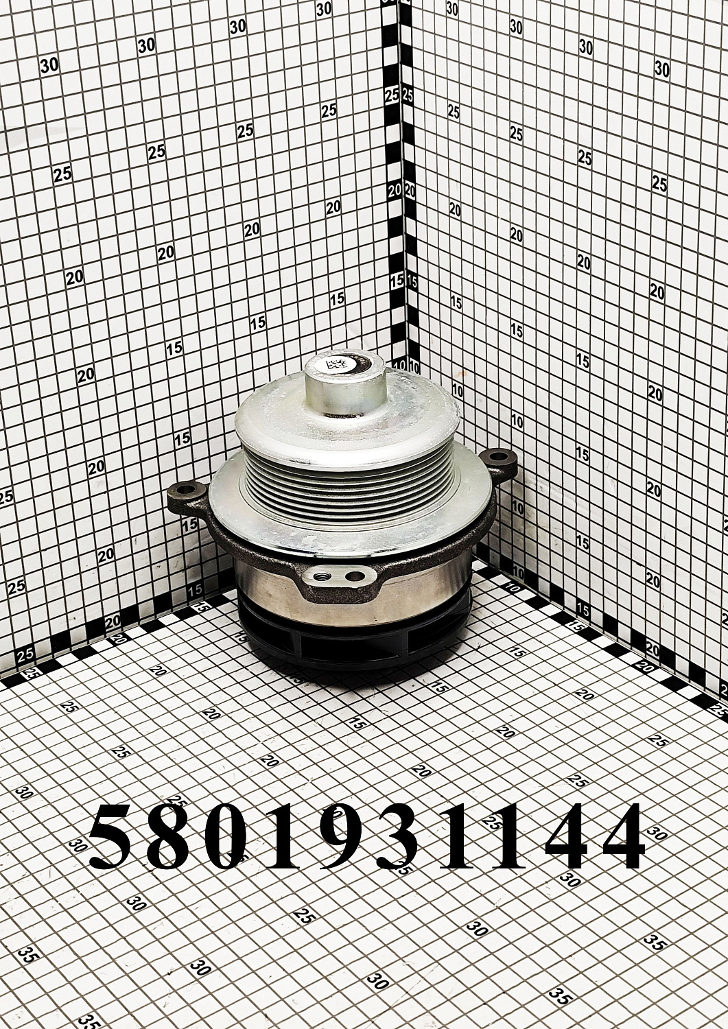 Насос водяной 5801931144 (504102491) CNHi