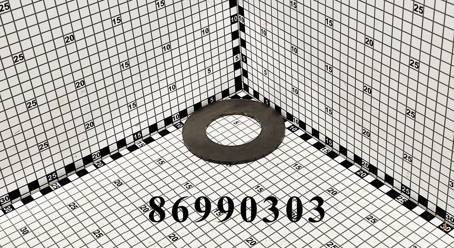 Шайба 86990303 CNHi