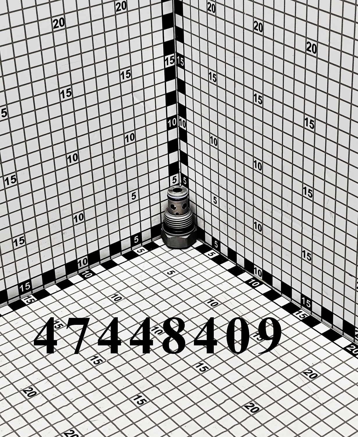 Клапан 47448409 CNHi