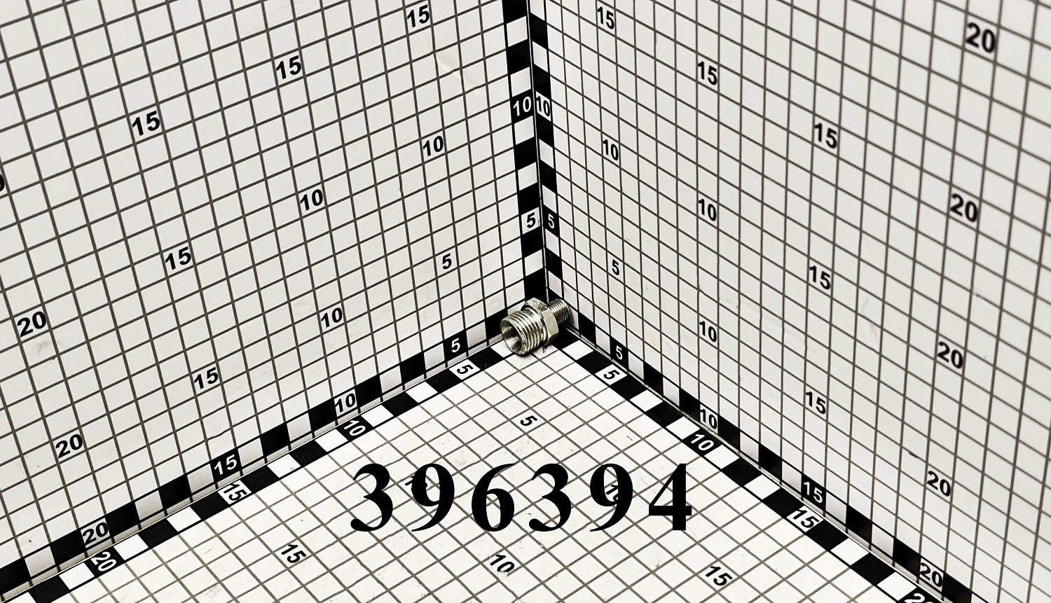 Фитинг 396394 CNHi