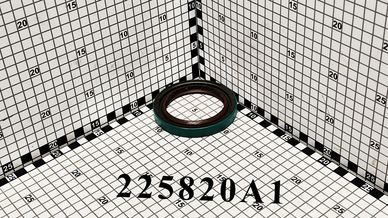 Сальник 225820A1 CNHi