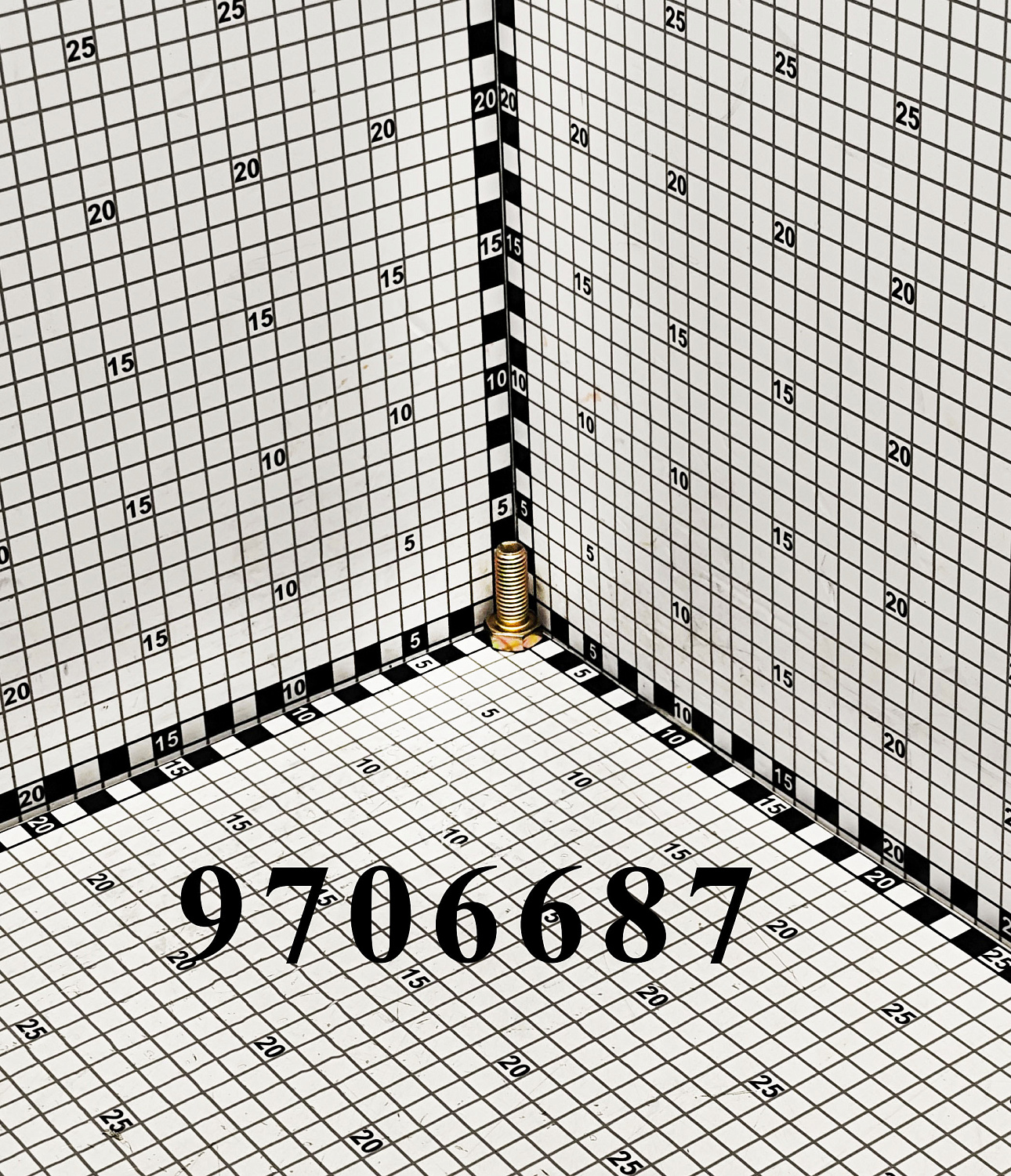 Болт 9706687 CNHi