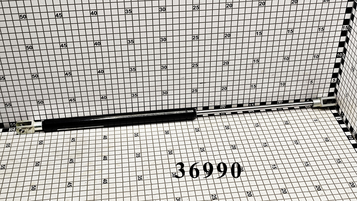 Амортизатор капота 36990 CNHi