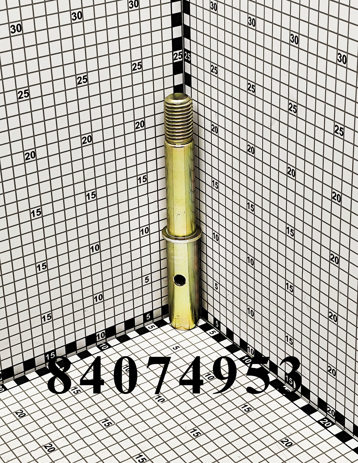 Вал 84074953 CNHi