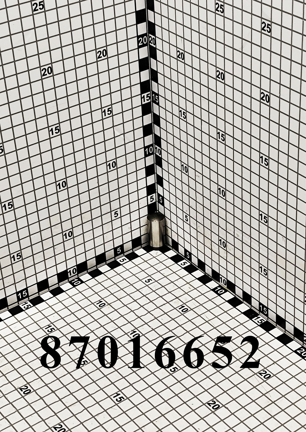Направляющая 87016652 CNHi
