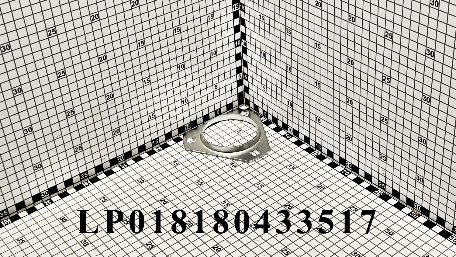Фланец подшипника LP018180433517