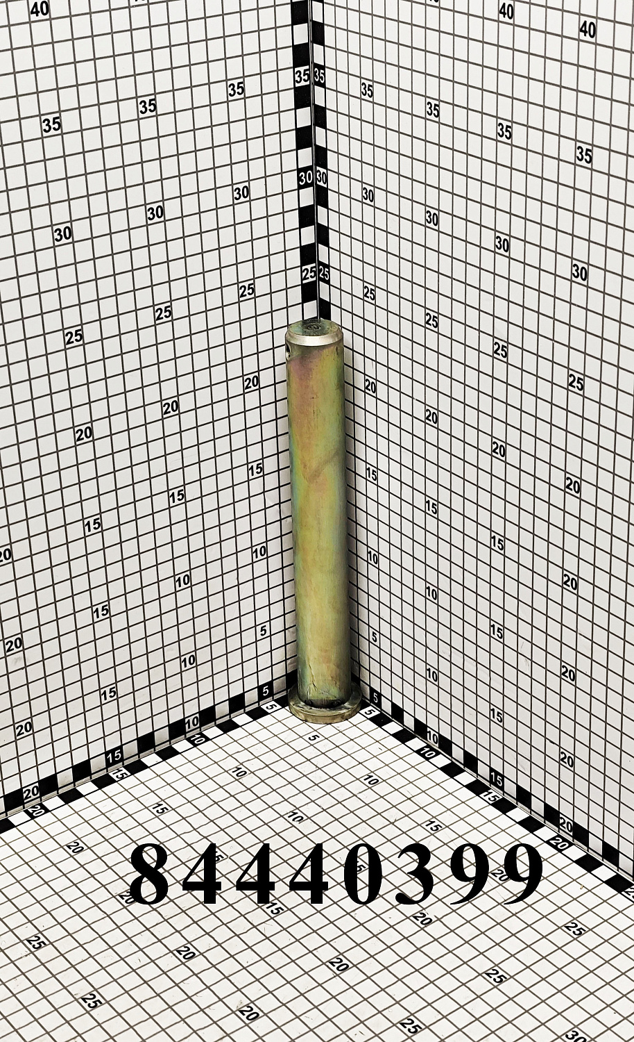 Палец 84440399 CNHi