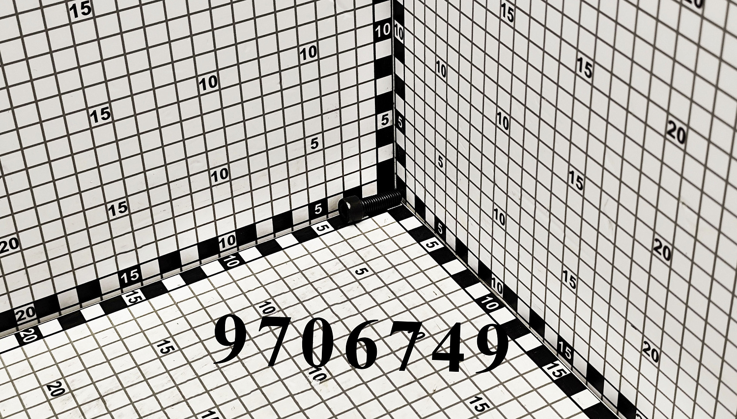 Винт 9706749 CNHi