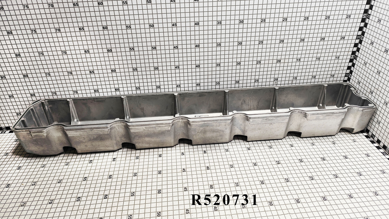 Крышка клапанов R520731