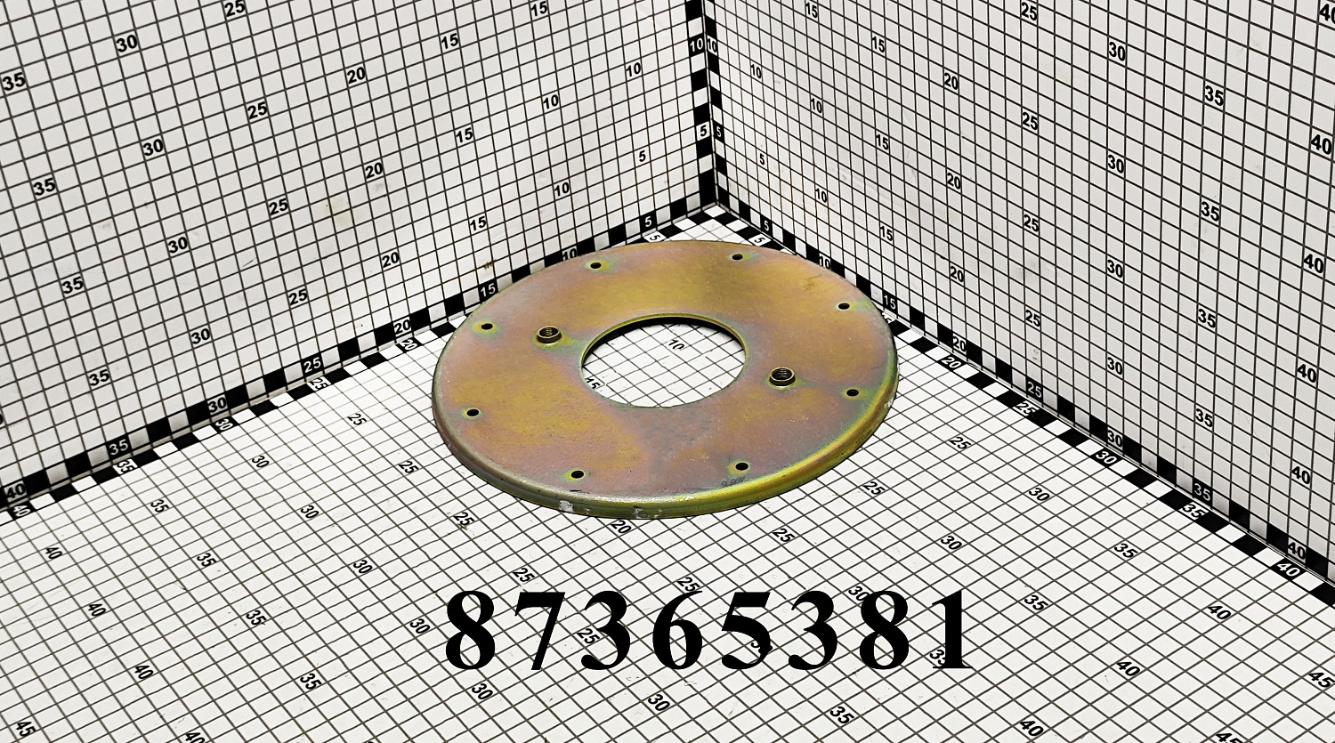 Крышка 87365381 CNHi