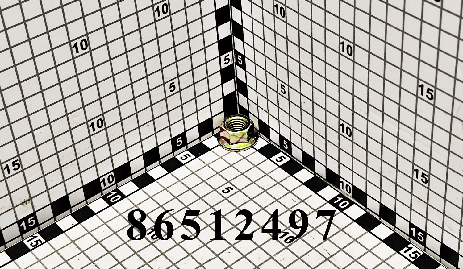 Гайка 86512497 CNHi