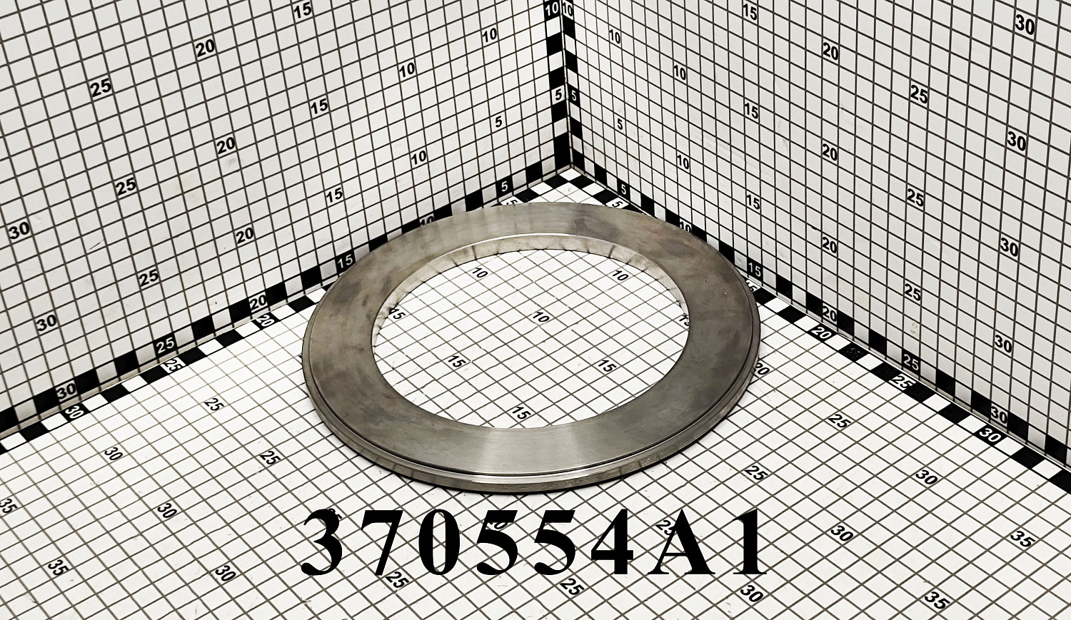 Пластина 370554A1 CNHi