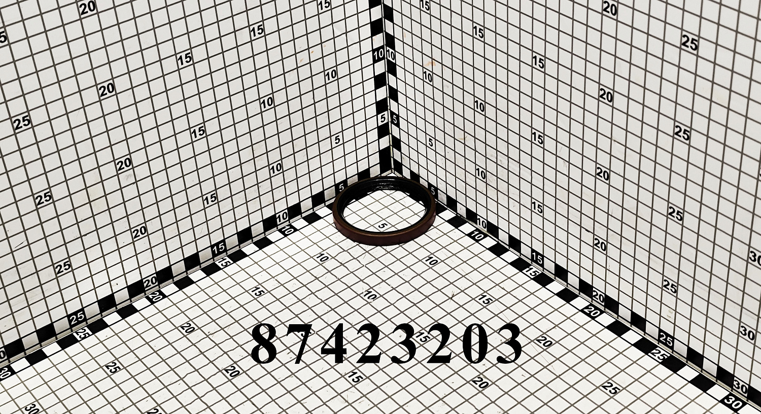 Кольцо 87423203 CNHi