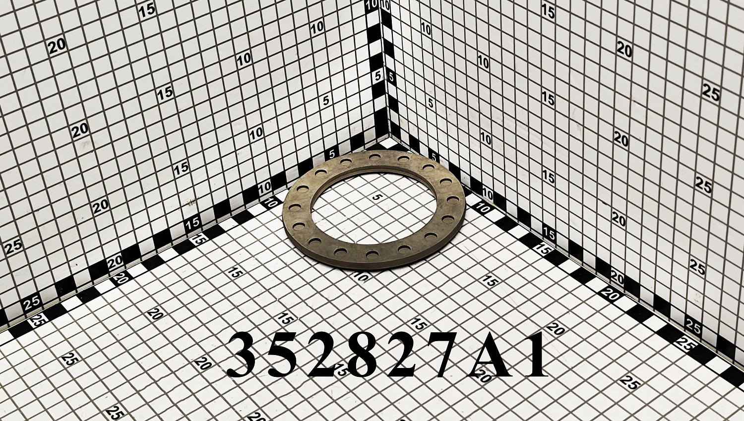 Шайба 352827A1 CNHi