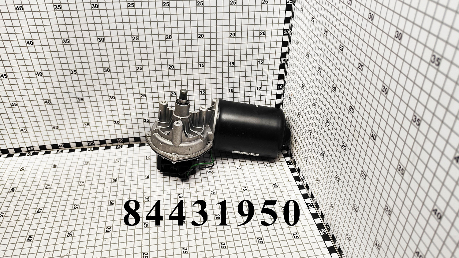 Электродвигатель стеклоочистителя 84431950 CNHi