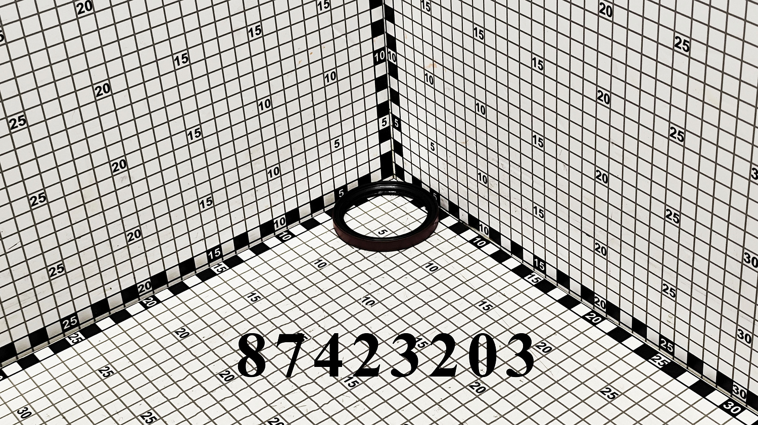Кольцо 87423203 CNHi