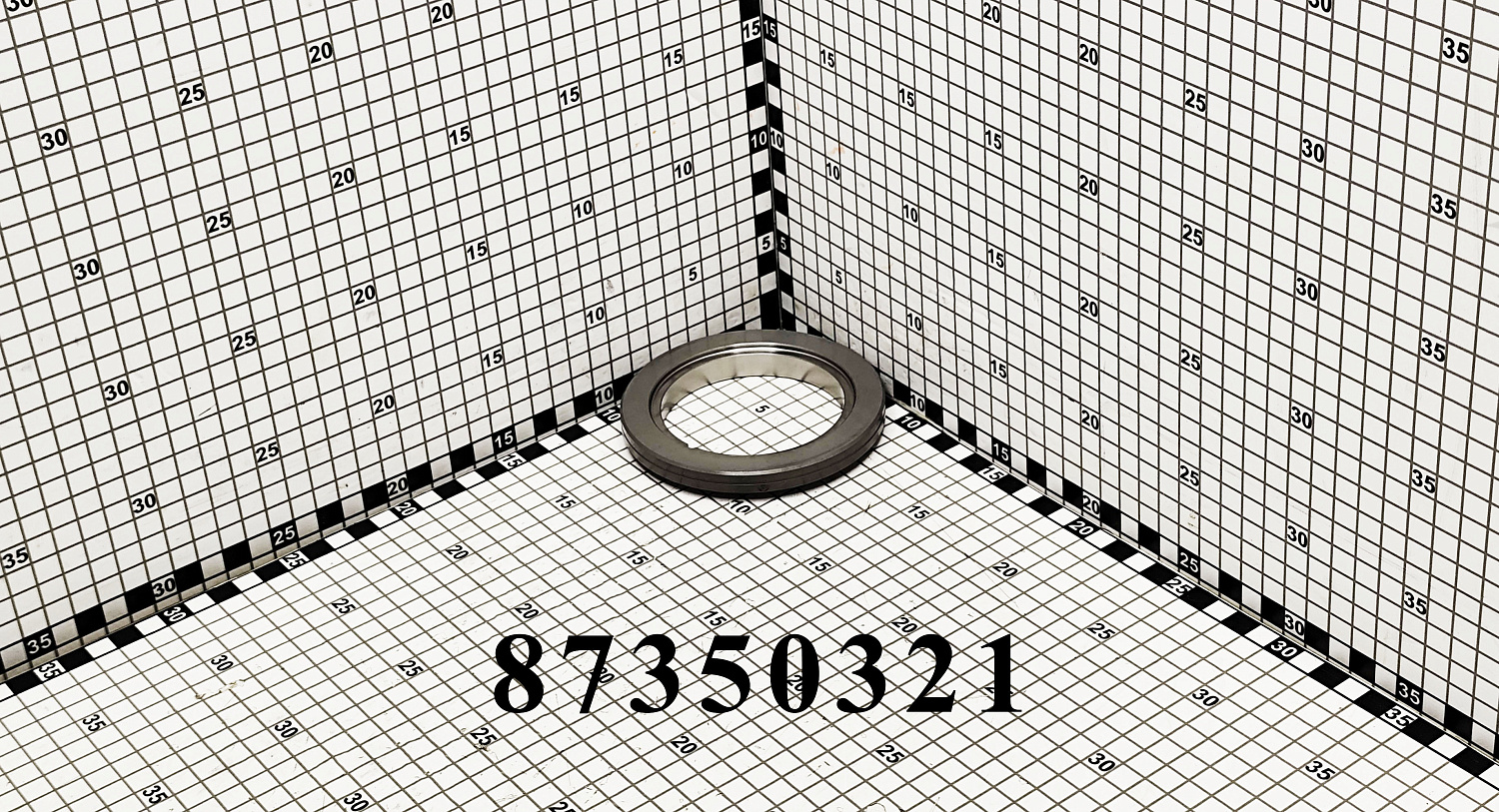Шайба 87350321 CNHi