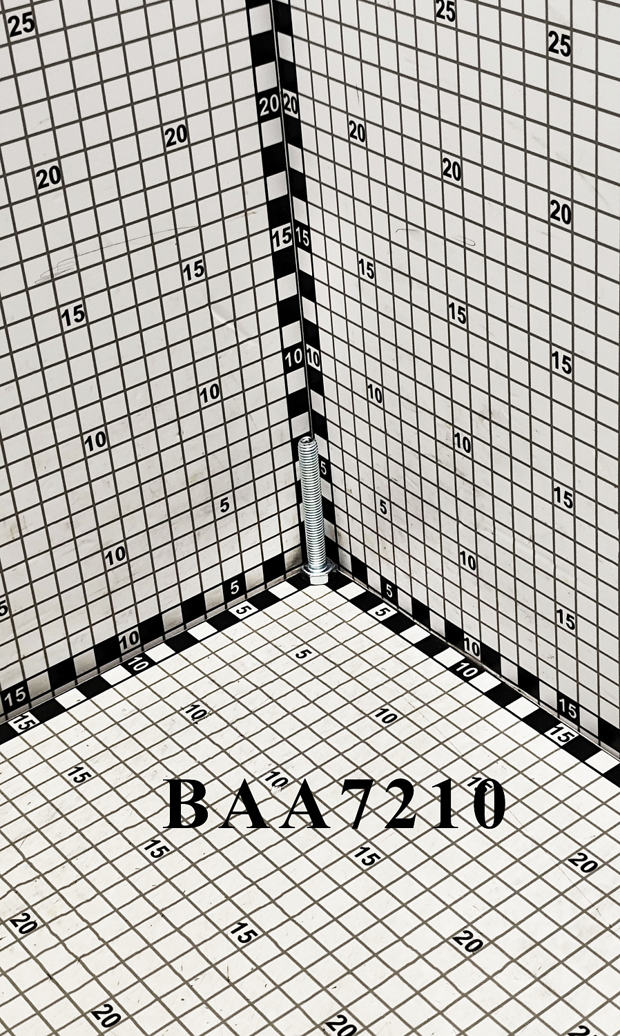 Винт BAA7210