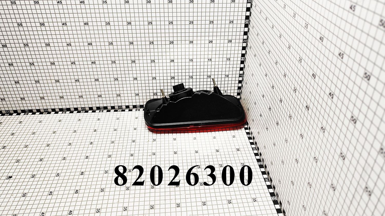 Фонарь задний RH 82026300 CNHi
