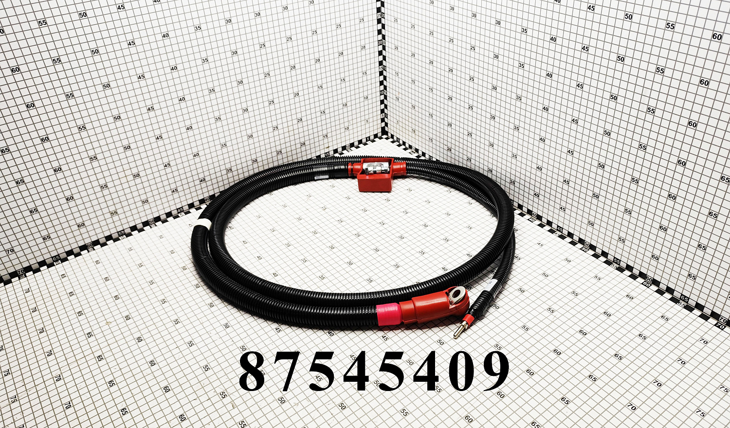 Кабель 87545409 CNHi