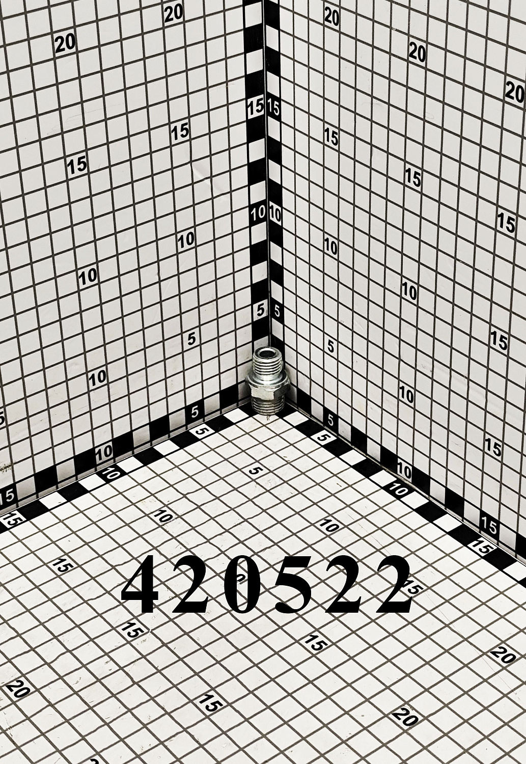 Штуцер 420522 CNHi