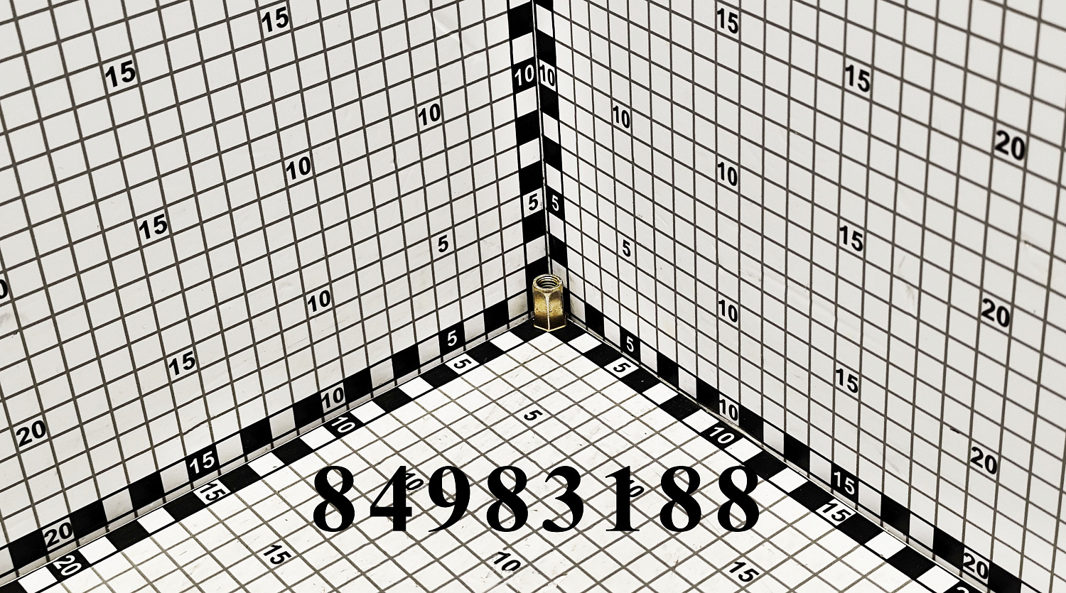 Болт 84983188 CNHi