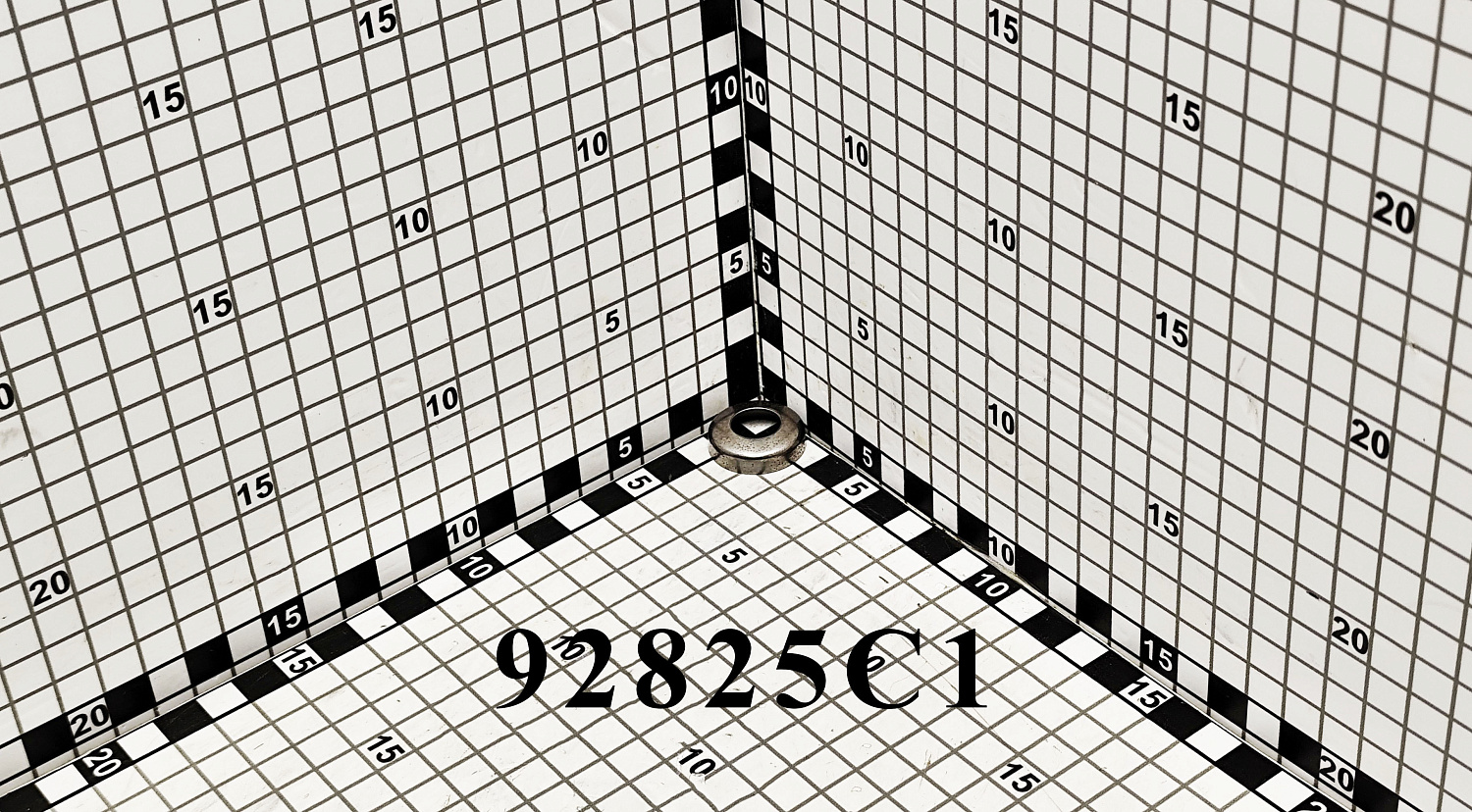Заглушка 92825C1 CNHi