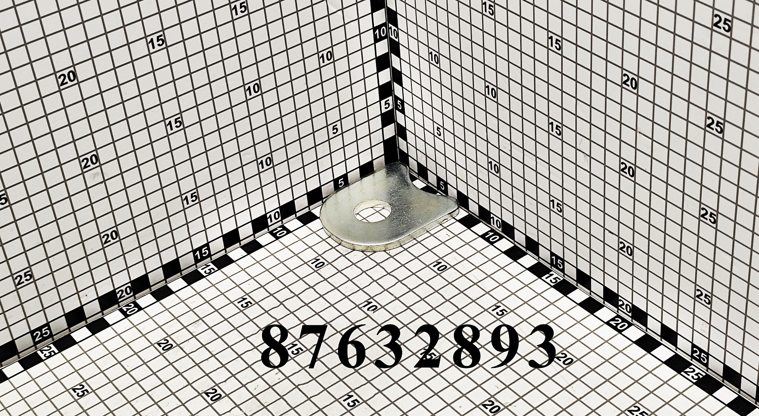 Пластина 87632893 CNHi