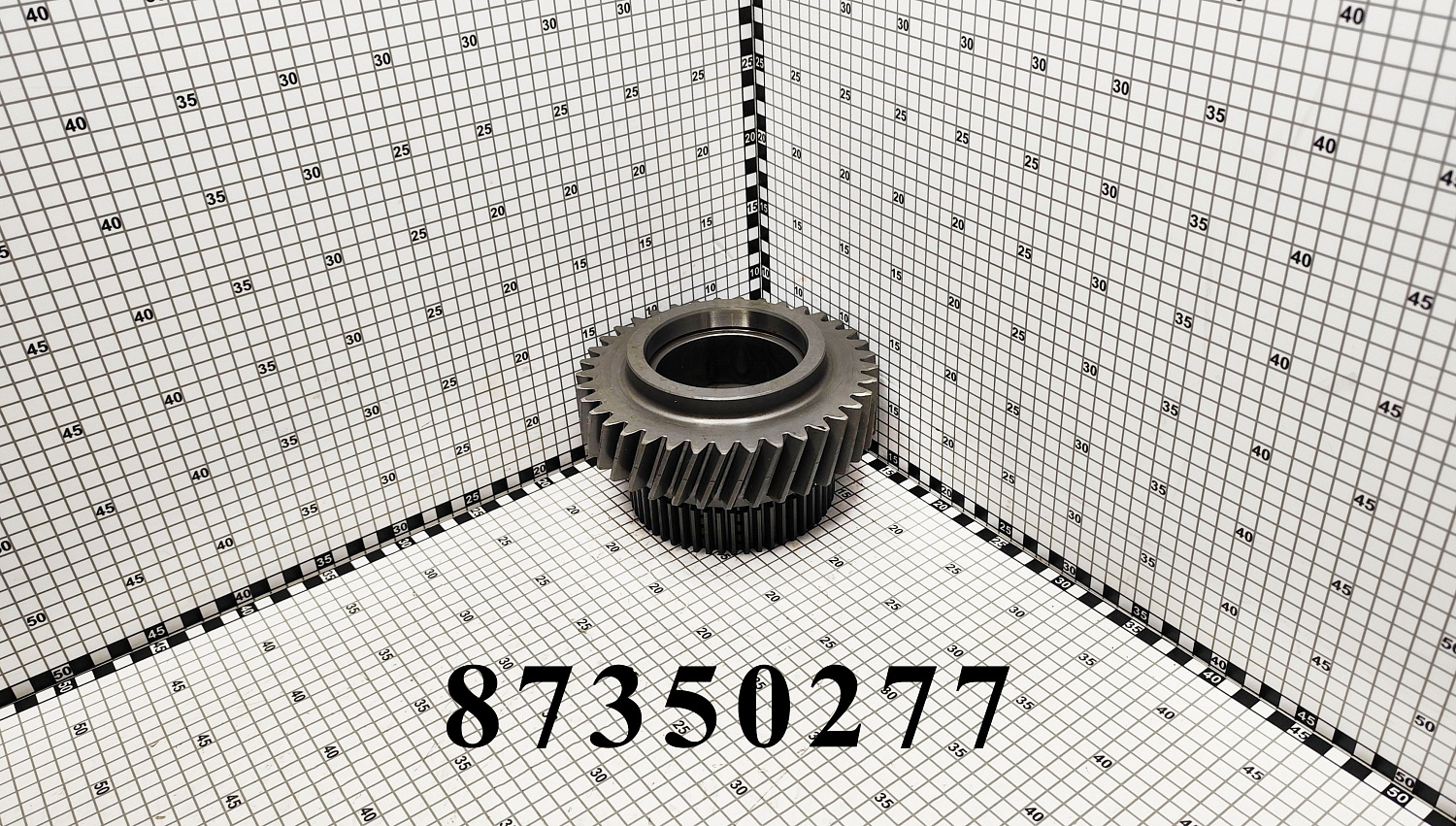 Шестерня 87350277 CNHi
