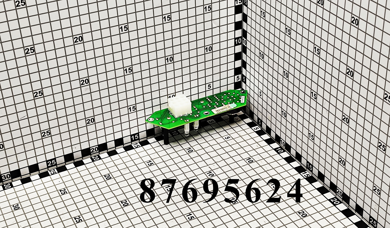 Плата 87695624 CNHi