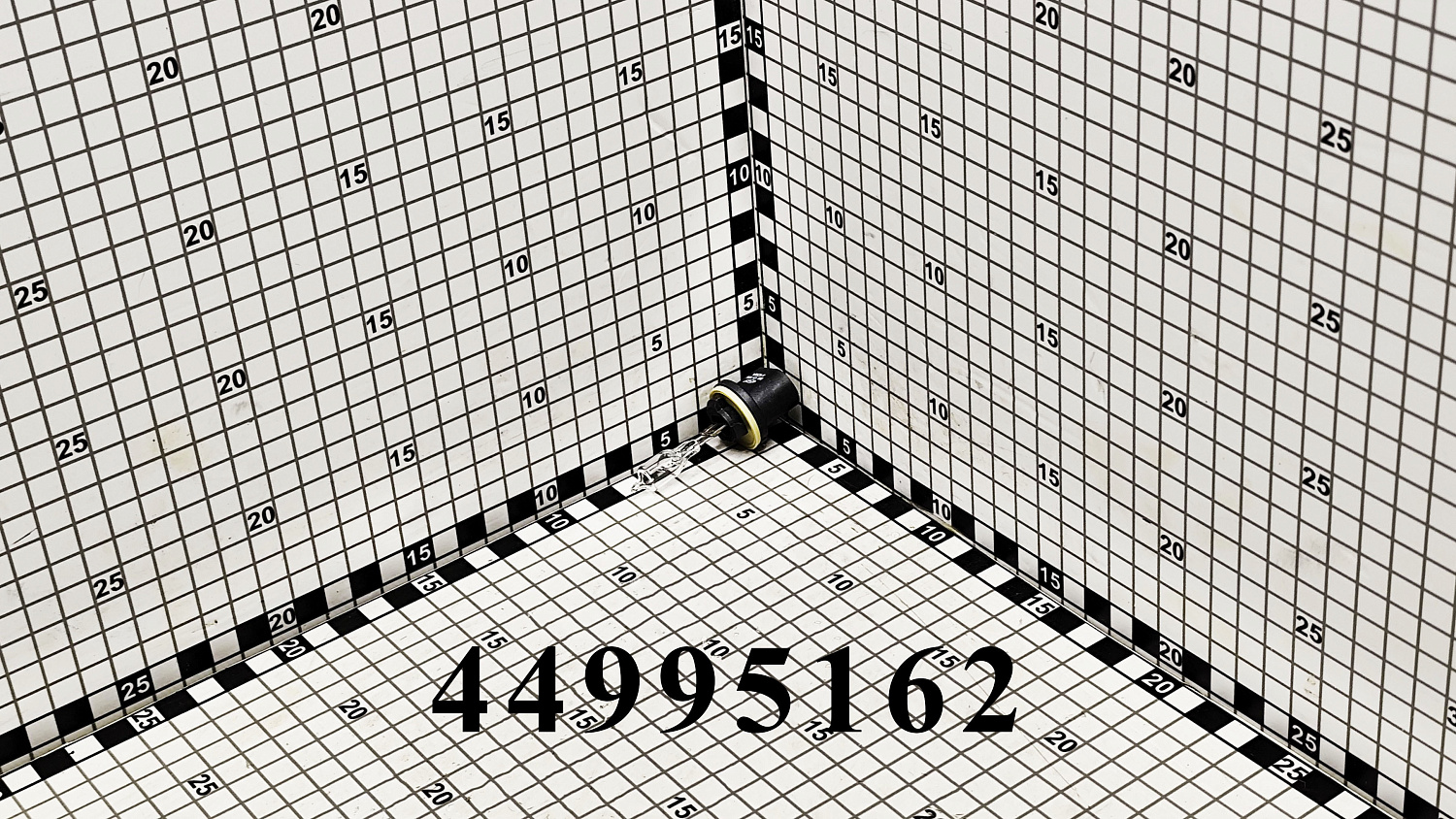 Лампа 44995162  CNHi