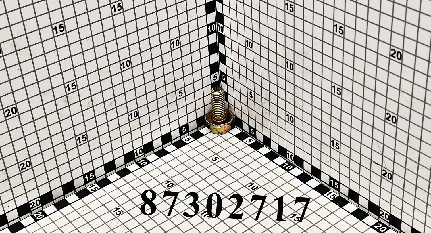 Болт 87302717 CNHi