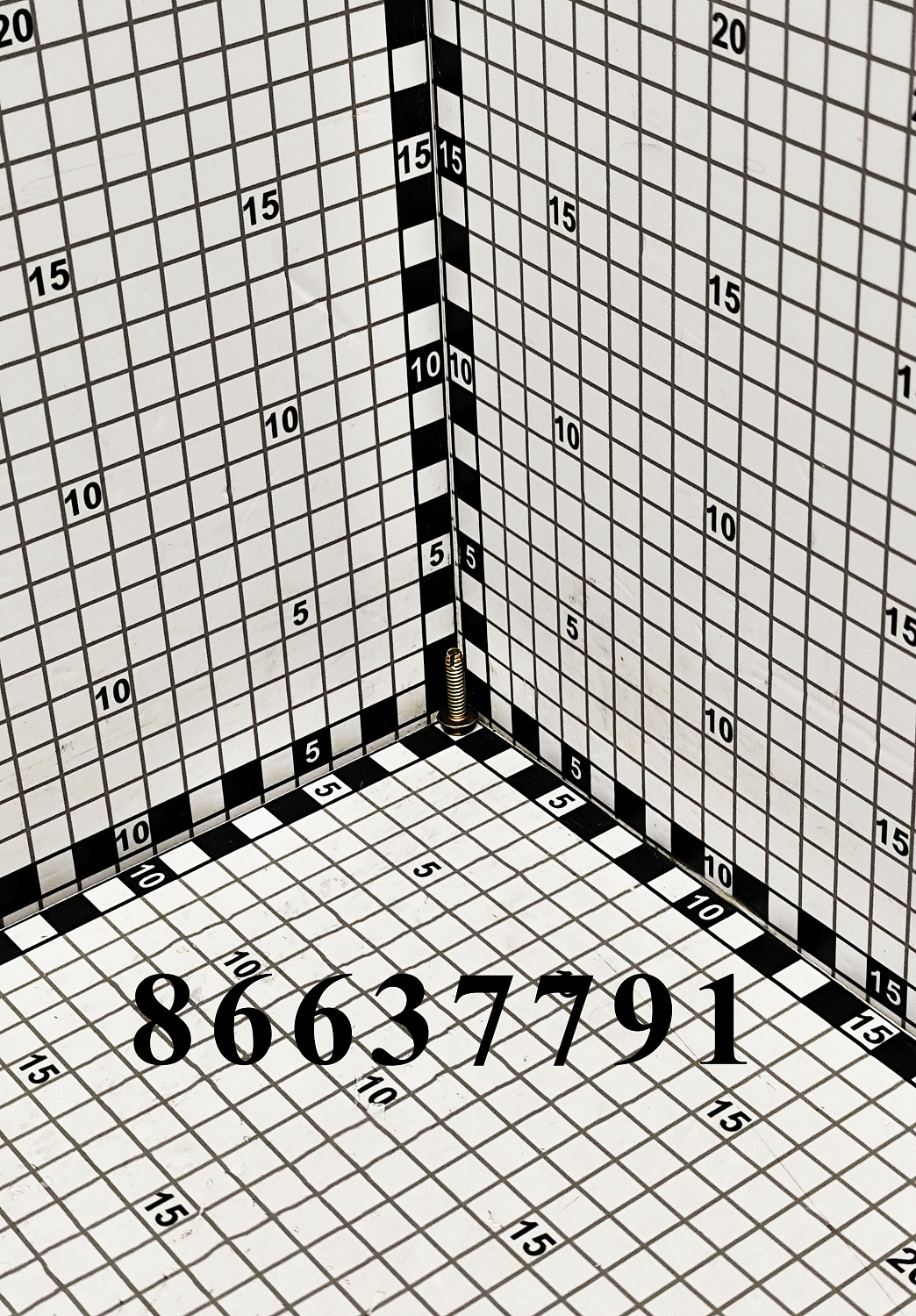 Винт 86637791 CNHi